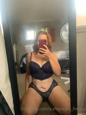 Honeynz Free OnlyFans Leaked Free Thumbnail Picture - #Ro707un3bd