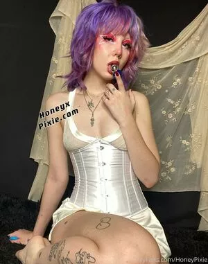 Honeypixie OnlyFans Leaked Free Thumbnail Picture - #22T2COvb4v