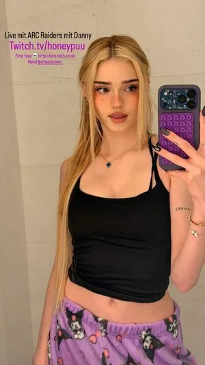 Honeypuu OnlyFans Leaked Free Thumbnail Picture - #4nnFcsG8T0