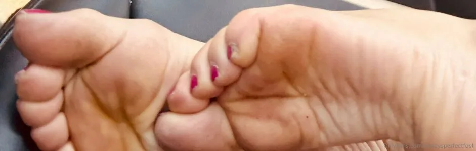 Honeysperfectfeet OnlyFans Leaked Free Thumbnail Picture - #GdNfluEPMr