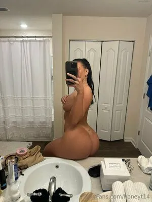 Honeyt14 OnlyFans Leaked Free Thumbnail Picture - #baSNwG6utG