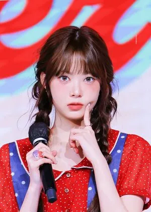 Hong Eunchae OnlyFans Leaked Free Thumbnail Picture - #kBywCetw0i