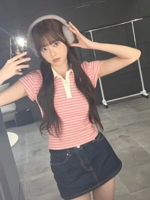 Hong Eunchae OnlyFans Leaked Free Thumbnail Picture - #xVPsuNzVM1