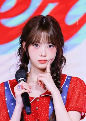 Hong Eunchae OnlyFans Leaked Free Thumbnail Picture - #xa31s8CpJJ