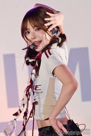 Hong Eunchae OnlyFans Leaked Free Thumbnail Picture - #2FGhPEO6jL