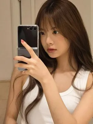 Hong Eunchae OnlyFans Leaked Free Thumbnail Picture - #ohoAgW2o0q