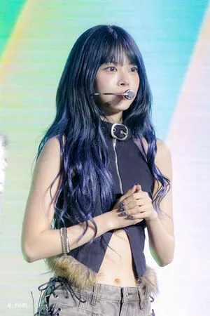 Hong Eunchae OnlyFans Leaked Free Thumbnail Picture - #Ig8VNSR5pc