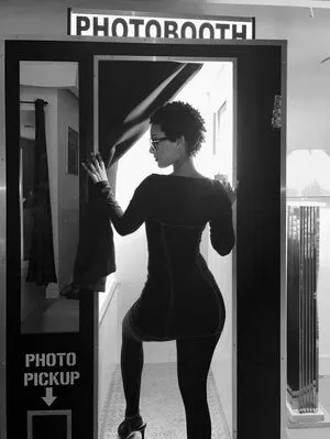 Honnete Bas OnlyFans Leaked Free Thumbnail Picture - #8urD4qInWL