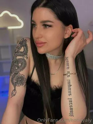 Honney Aly OnlyFans Leaked Free Thumbnail Picture - #DV5Ct8Bbhl