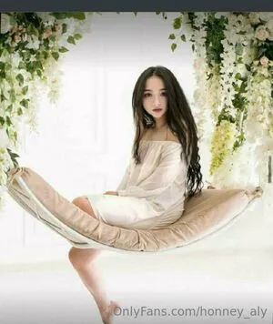 Honney Aly OnlyFans Leaked Free Thumbnail Picture - #fNZKs09jyp