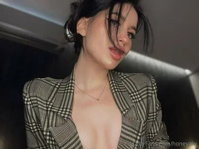 Honney Aly OnlyFans Leaked Free Thumbnail Picture - #mceIEUsEwZ