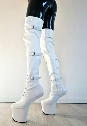 Hooded June OnlyFans Leaked Free Thumbnail Picture - #9X6U3gtsSq