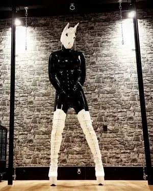 Hooded June OnlyFans Leaked Free Thumbnail Picture - #uwGwbY6nqu