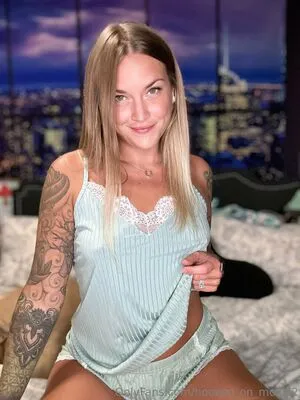 Hooked On Mollie2 OnlyFans Leaked Free Thumbnail Picture - #kakeZRD8xY