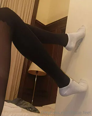 Hope Feet OnlyFans Leaked Free Thumbnail Picture - #4wy4ZN09bH