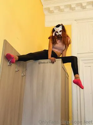 Hope Feet OnlyFans Leaked Free Thumbnail Picture - #7i4r2Cv6Tk