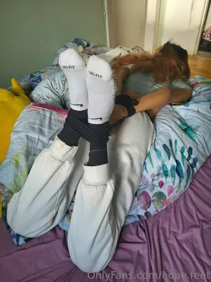 Hope Feet OnlyFans Leaked Free Thumbnail Picture - #Marp4Zmxpv