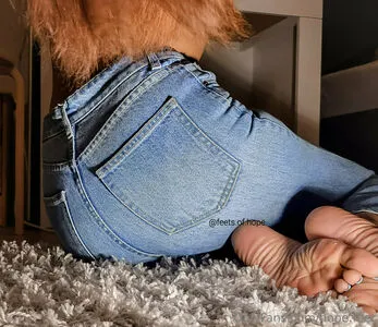Hope Feet OnlyFans Leaked Free Thumbnail Picture - #N1qoHAcc7X