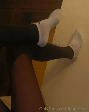 Hope Feet OnlyFans Leaked Free Thumbnail Picture - #RWRdr3nUEa