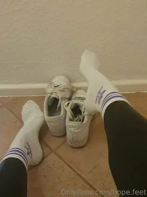 Hope Feet OnlyFans Leaked Free Thumbnail Picture - #xQBUlBzgGA