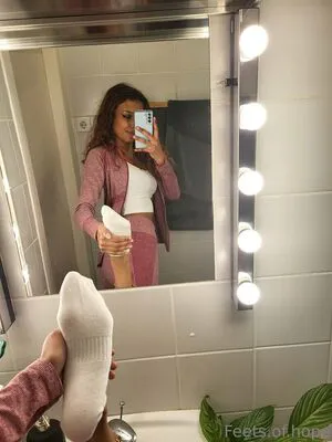 Hope Feet OnlyFans Leaked Free Thumbnail Picture - #yMDX8d83il