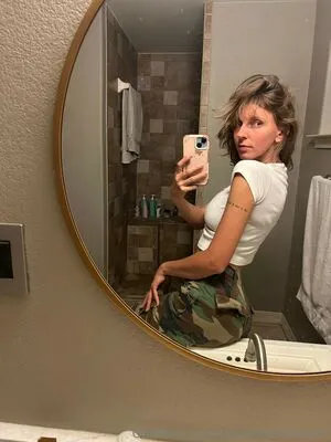 hopelesssofrantic OnlyFans Leaked Free Thumbnail Picture - #7r0Qc1rwbj