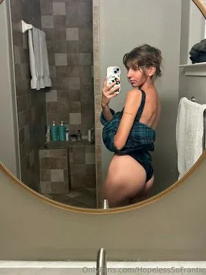 hopelesssofrantic OnlyFans Leaked Free Thumbnail Picture - #tKj7u31mcd