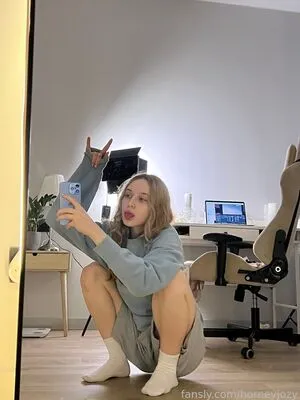 Horneyjozy OnlyFans Leaked Free Thumbnail Picture - #2VmjCIZcTO