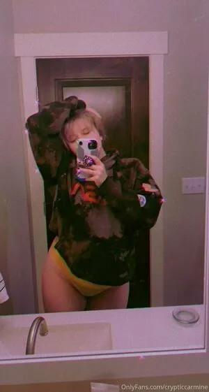 Hornie Bee OnlyFans Leaked Free Thumbnail Picture - #iDJOYNbiKE