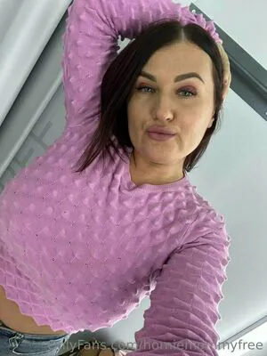Horniemommyfree OnlyFans Leaked Free Thumbnail Picture - #49guYdVZuf