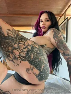 Horniemommyfree OnlyFans Leaked Free Thumbnail Picture - #z7ZjESm5pS