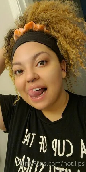 Hot Lips OnlyFans Leaked Free Thumbnail Picture - #RxkU8S2xxB