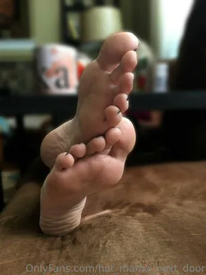 Hot Mama Next Door OnlyFans Leaked Free Thumbnail Picture - #9dUsLJv614