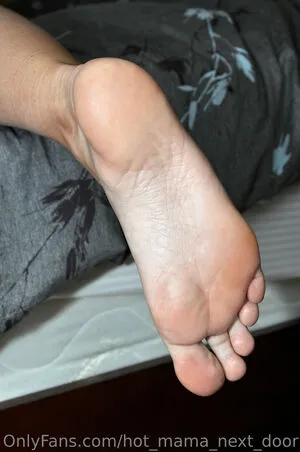 Hot Mama Next Door OnlyFans Leaked Free Thumbnail Picture - #qqvf1j27II