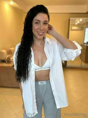 Hot Mooommy OnlyFans Leaked Free Thumbnail Picture - #hygm1fUMns