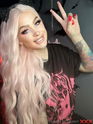 Hot Mum Skyler OnlyFans Leaked Free Thumbnail Picture - #caLH0J3dC2