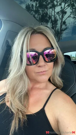 Hot Wife Victoria OnlyFans Leaked Free Thumbnail Picture - #5fviF2AYbE