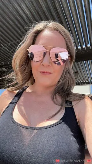 Hot Wife Victoria OnlyFans Leaked Free Thumbnail Picture - #Gf3zclzznI