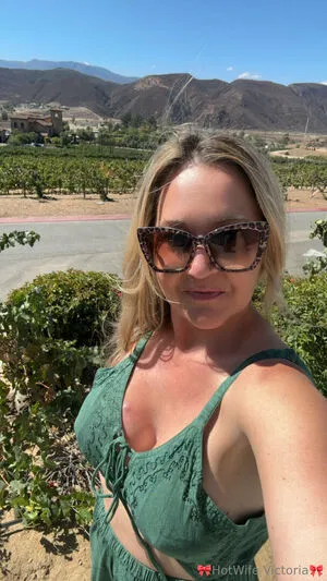 Hot Wife Victoria OnlyFans Leaked Free Thumbnail Picture - #JBUBWspTzf