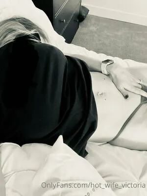 Hot Wife Victoria OnlyFans Leaked Free Thumbnail Picture - #PovBWeHCm2