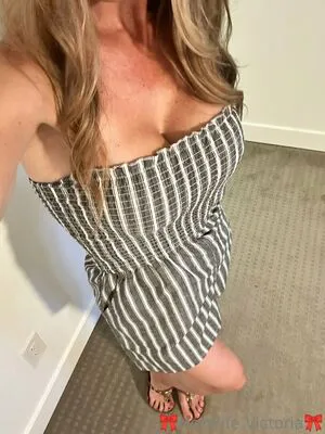 Hot Wife Victoria OnlyFans Leaked Free Thumbnail Picture - #XHGyv4Hzs9