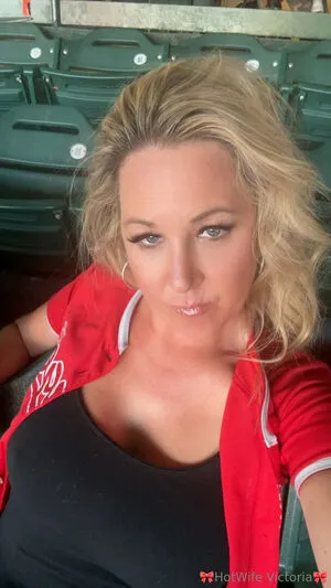 Hot Wife Victoria OnlyFans Leaked Free Thumbnail Picture - #bMXSFEMlR2