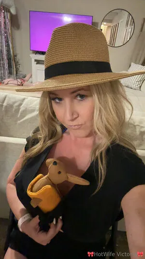 Hot Wife Victoria OnlyFans Leaked Free Thumbnail Picture - #hydFbzWPm6