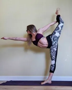 Hot Yoga Babe OnlyFans Leaked Free Thumbnail Picture - #6iMXGsL1ge
