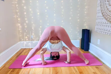 Hot Yoga OnlyFans Leaked Free Thumbnail Picture - #B9LMWWFZM6