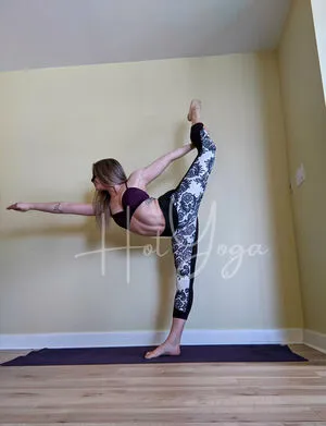 Hot Yoga OnlyFans Leaked Free Thumbnail Picture - #v3diqCMJea