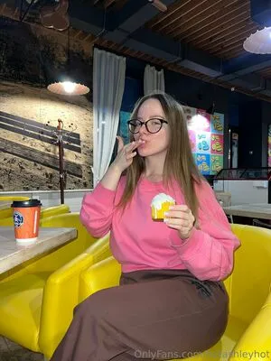 Hotashleyhot OnlyFans Leaked Free Thumbnail Picture - #9klHeNr8J5
