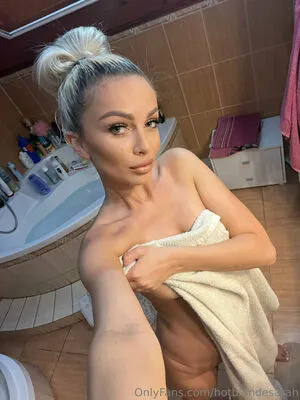 Hotblondesarah OnlyFans Leaked Free Thumbnail Picture - #ISflIYgYnG