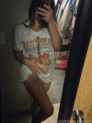 Hotbusymomma OnlyFans Leaked Free Thumbnail Picture - #X2XnDCYwKS