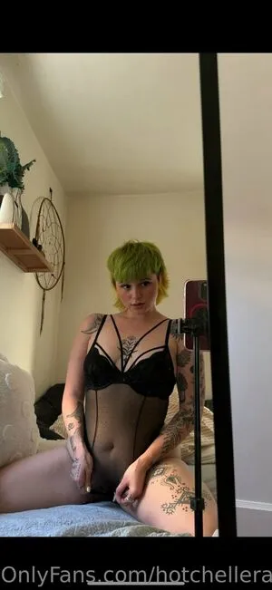 Hotchellerae OnlyFans Leaked Free Thumbnail Picture - #4xBGQ46tFi